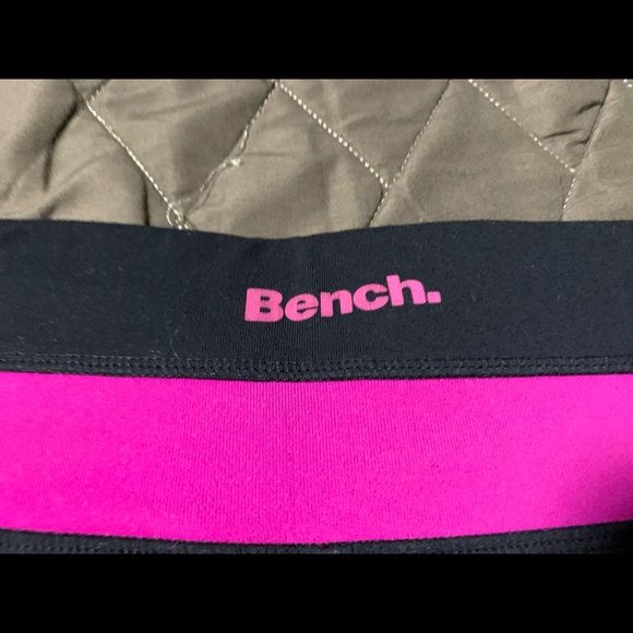 Bench Shorts - Picture 3 of 3